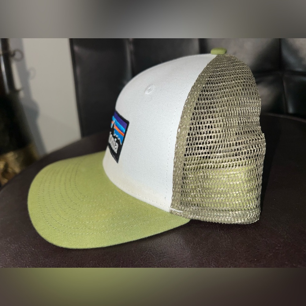 Patagonia - P-6 Logo LoPro Trucker Hat adjustable - Picture 2 of 8